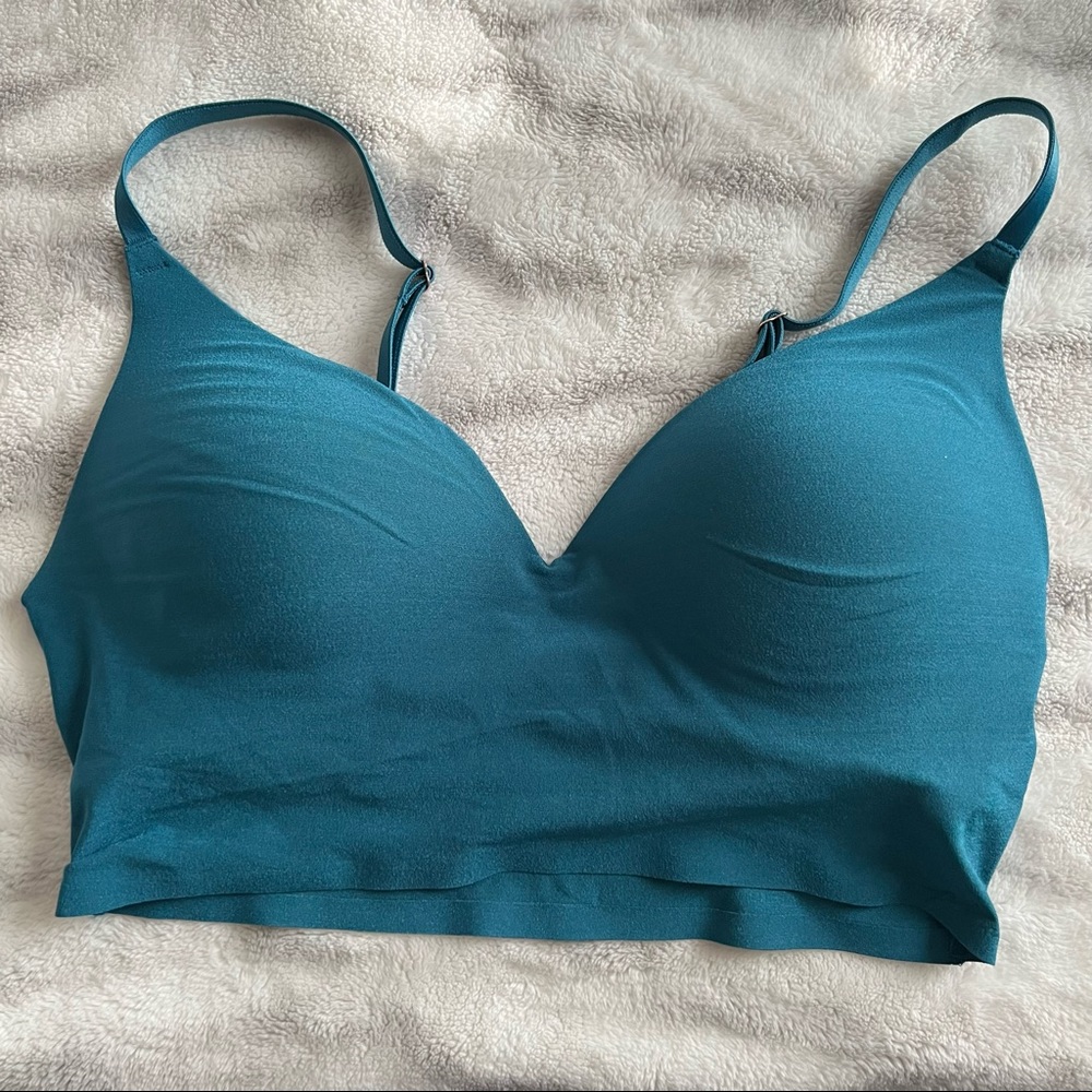 Victoria’s Secret Pink - wireless push up (Medium)